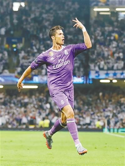 他都以自己 他都以自己